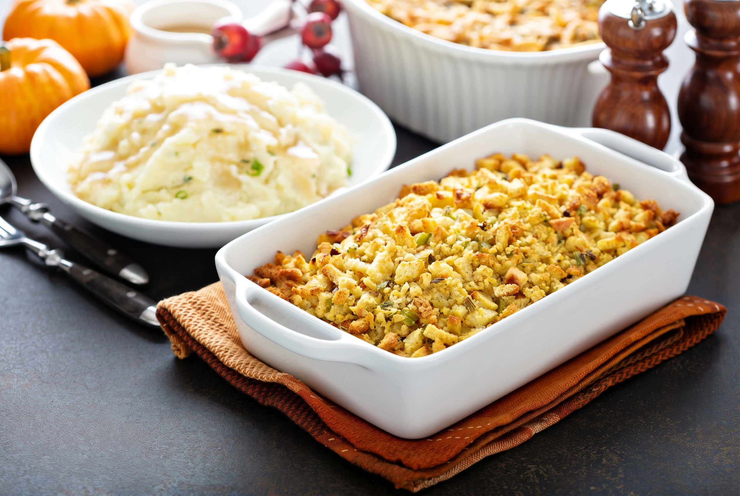 Receita de farofa crocante para transformar o almoço de dia dos pais